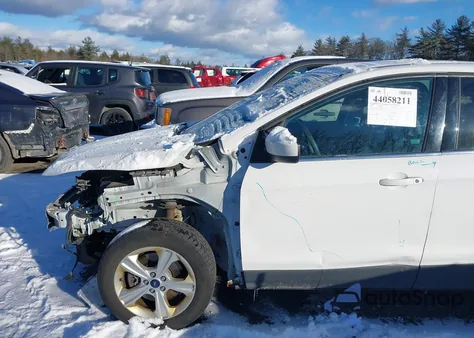 2015 Ford Escape Se z USA, uszkodzony, nr VIN 1FMCU9GX6FUA96772